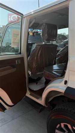 تويوتا لاند كروزر 76